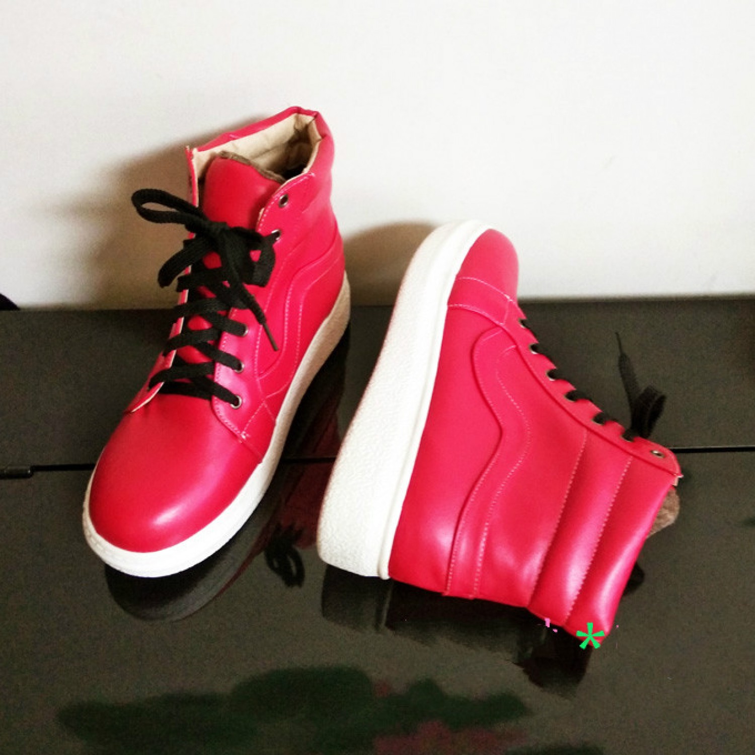 red nike shoes deku